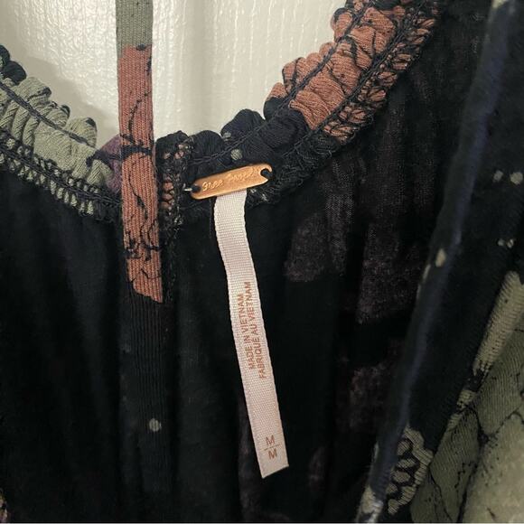 FREE PEOPLE • Glenslide Boho Floral Low Back Bell Sleeve Peasant Top - Picture 6 of 8